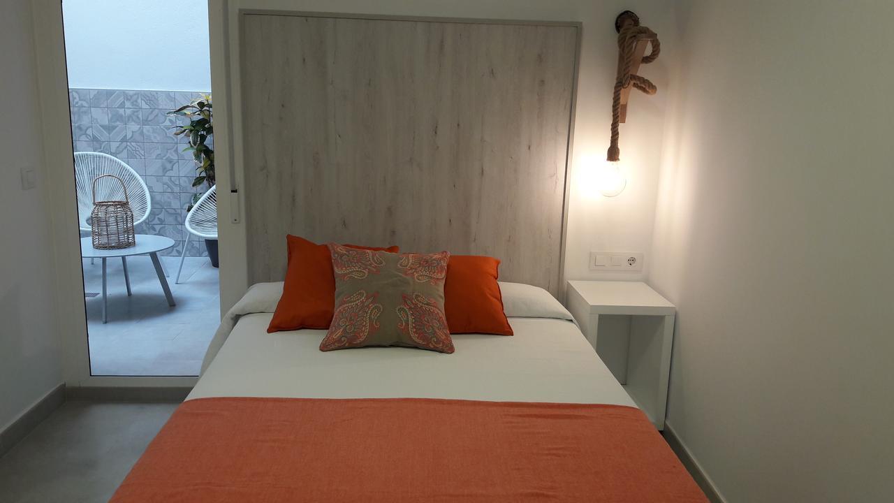 Hostal Cervantes Playa Garrucha Exterior photo